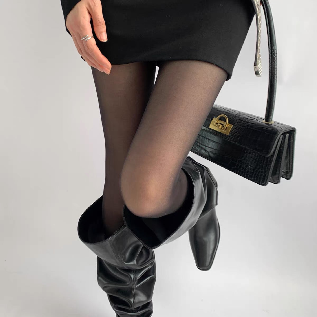 15D Silky Sheer Black Stockings – Natural Look Stretch Hosiery One Size