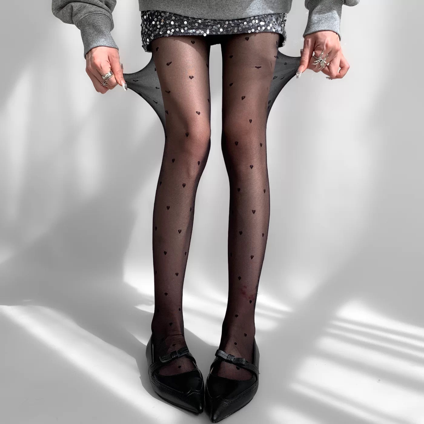 Black Heart Pattern Sheer Pantyhose – Cute Lolita Snag-Resistant Tights